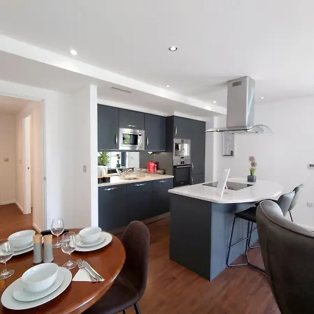 Fully Serviced Two Bed Apartment By Excel & O2 London Exterior photo